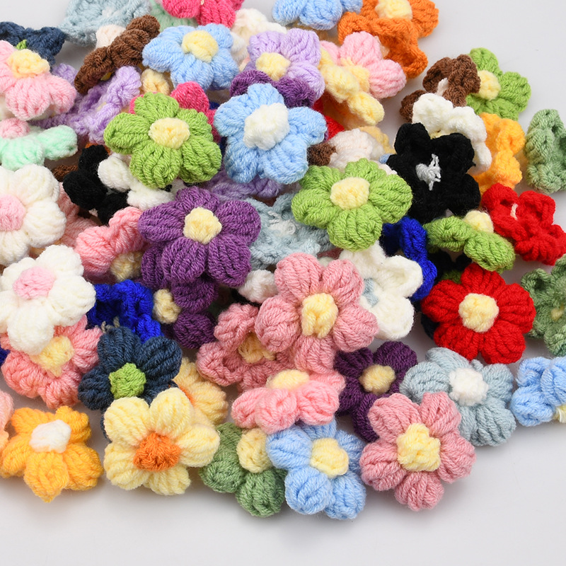 زهور كروشيه يدوية الصنع بخمس ب - مراجعة Craft Embellishments وسعره