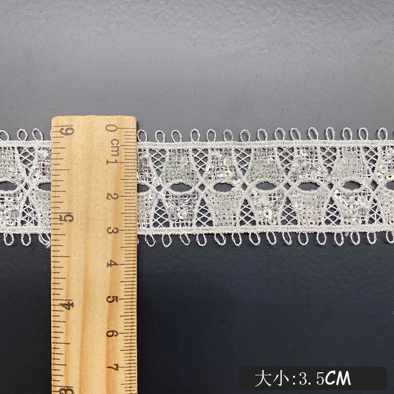 جوفاء يمكن ارتداؤها الترتر شري - مراجعة Lace Ribbon Trim وسعره