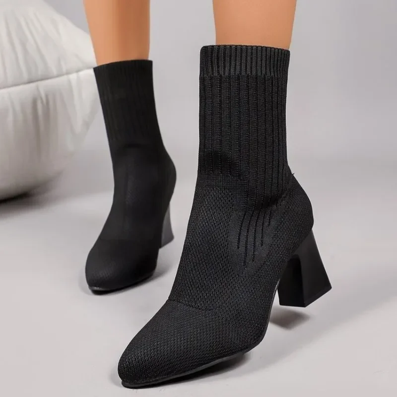 أحذية نسائية أنيقة محبوكة بطول - مراجعة Embellish Knit وسعره