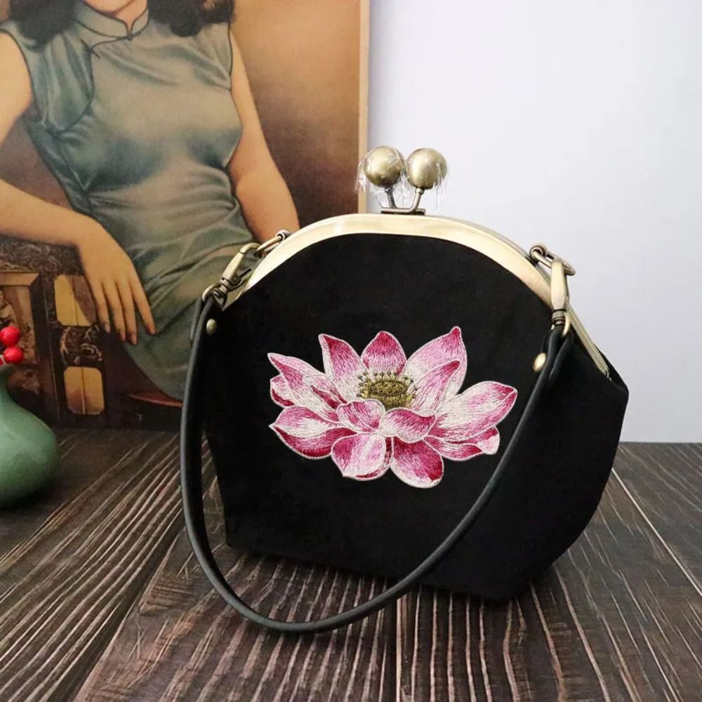 رقعة زهرة اللوتس المطرزة ، يزي - مراجعة Applique Patch Flower وسعره